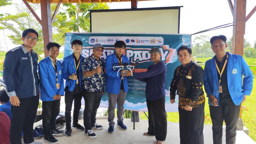 UNIMUS SmartPaddy Team Implements Digital Farming Innovation in Kauman Kidul Village, Salatiga